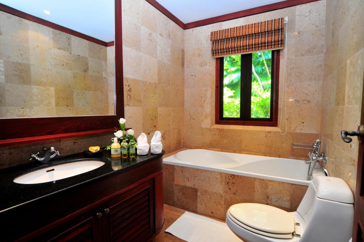 Nakawanna Villa Phuket Bagian luar foto