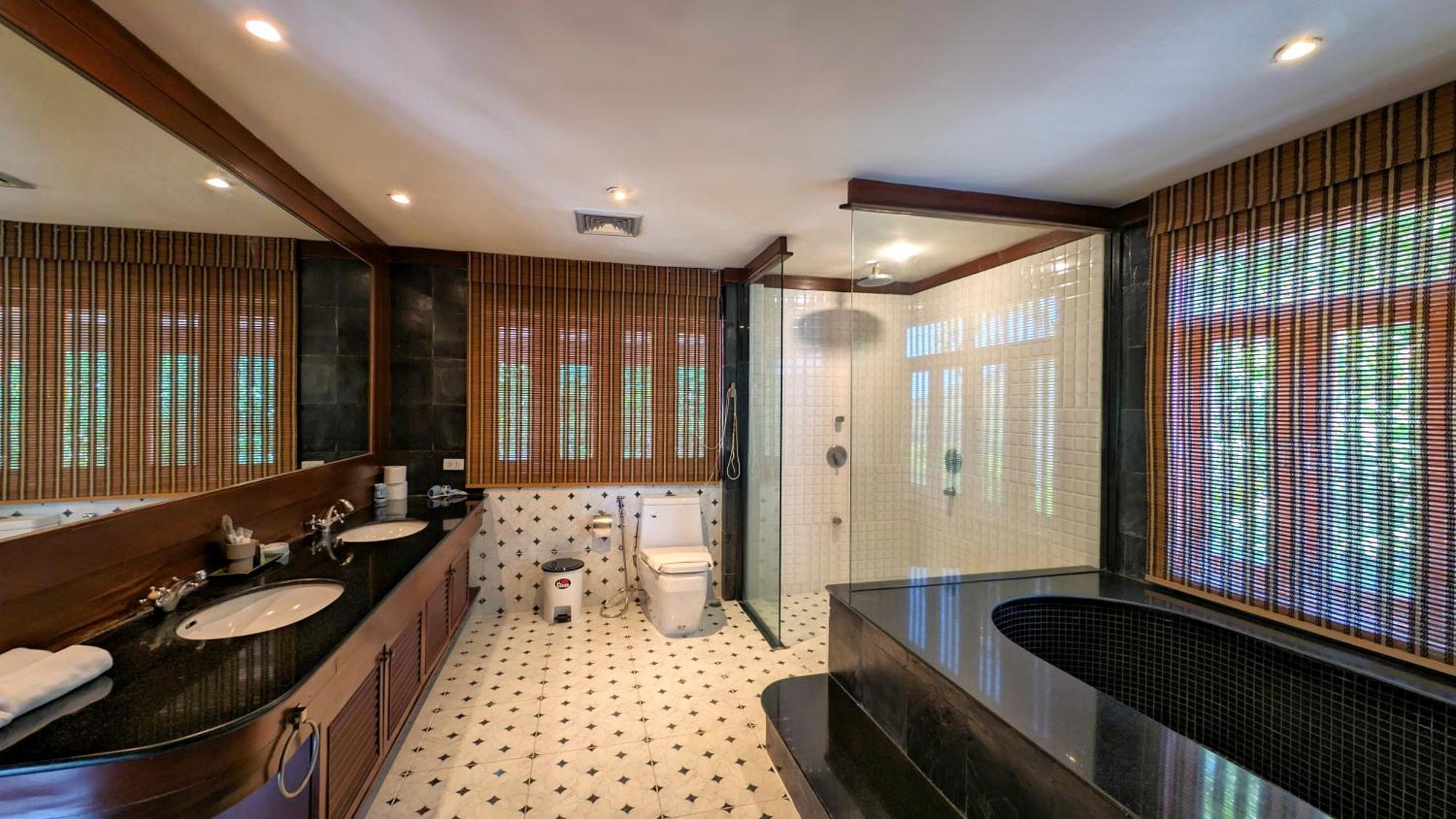 Nakawanna Villa Phuket Bagian luar foto